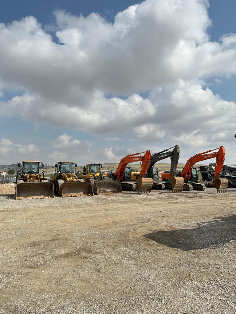 LODER VE EKSKAVATÖRLER - 15 ADET